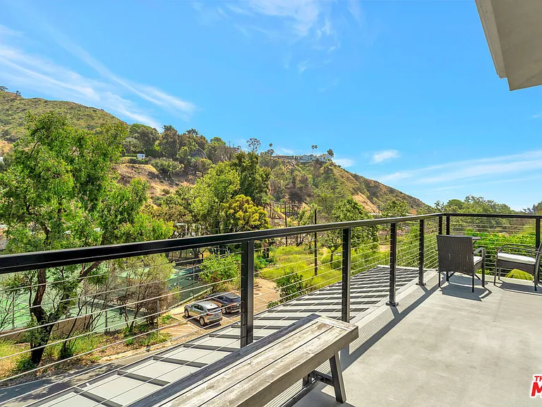 3859 Rambla Pacifico — Photo 33