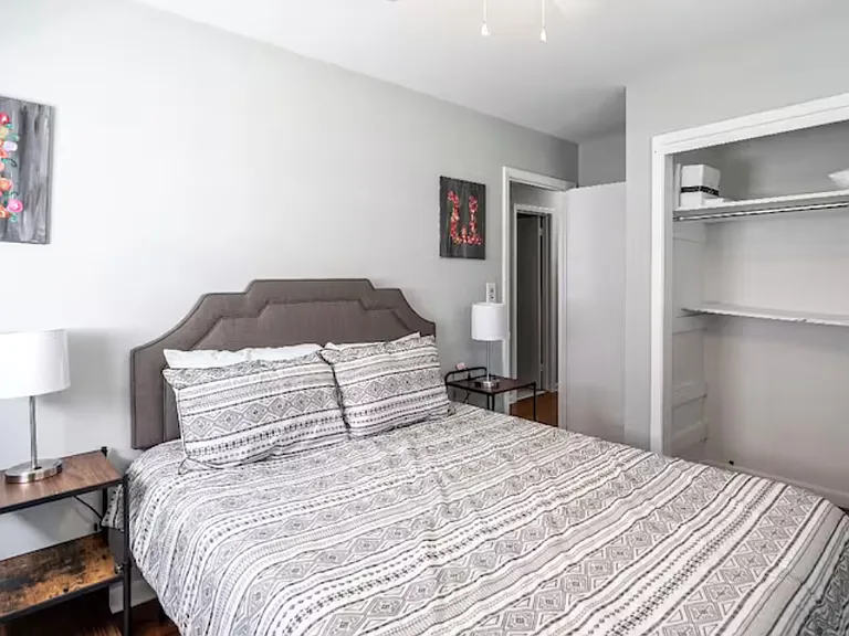 7049 Midland Dr — Photo 19
