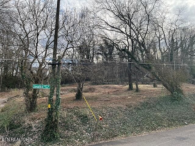 1st image of 2605 Incline St