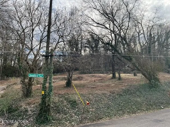 2605 Incline St, Knoxville, TN 37920