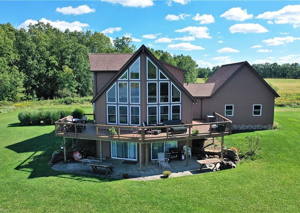 1st image of 1400 Stillwater Dr