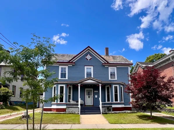 50 Prospect St, Turners Falls, MA 01376