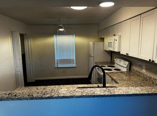 750 E Warrior Trl APT D, Grand Prairie, TX 75052