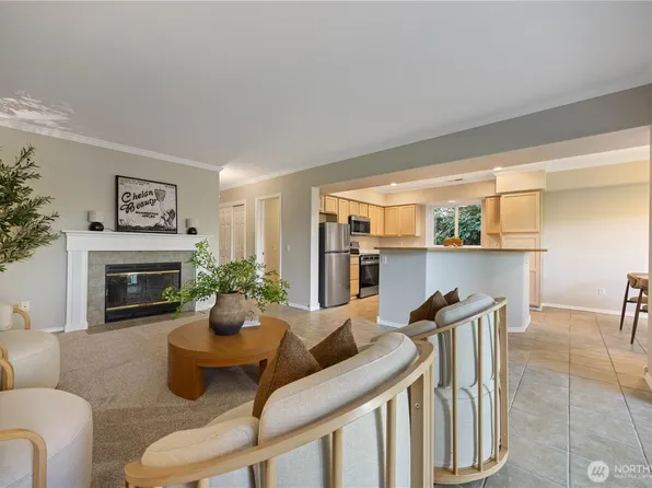 2307 W Woodin Avenue #1E, Chelan, WA 98816