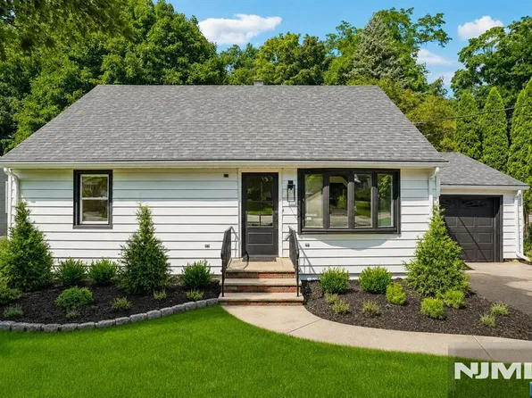 509 Ramapo Valley Road, Oakland, NJ 07436