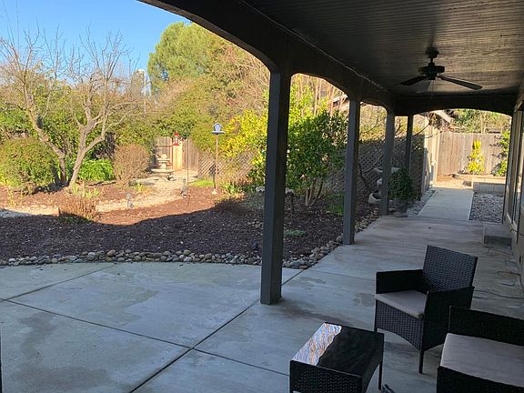 5th image of 8951 Sunset Ave