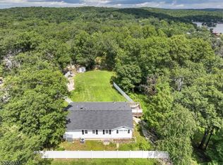 107 Blackfoot Trl, Andover, NJ 07821