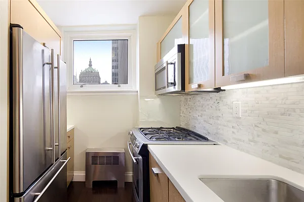 Rented by Douglas Elliman | media 28