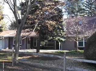 8 Whitson Rd, Huntington Station, NY 11746