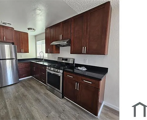 3 bed, $3,350 — Photo 3