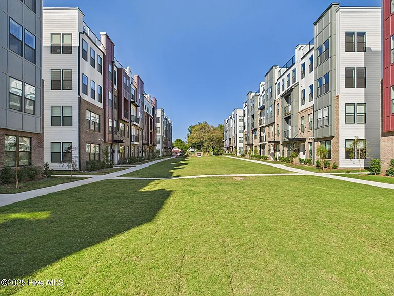 1259 Shaw View Aly — Photo 3