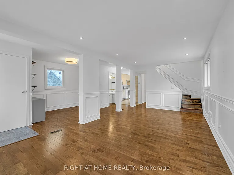 41 Monarchdale Ave — Photo 16