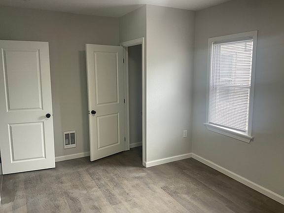 3rd image of 10 Division St Floor 1