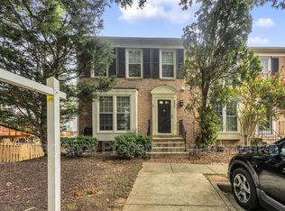 4328 Gypsy Ct, Alexandria, VA 22310