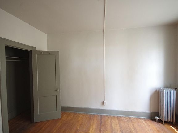 5th image of 9 Woodland St #401