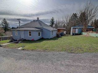 424 W Elizabeth St, Tekoa, WA 99033