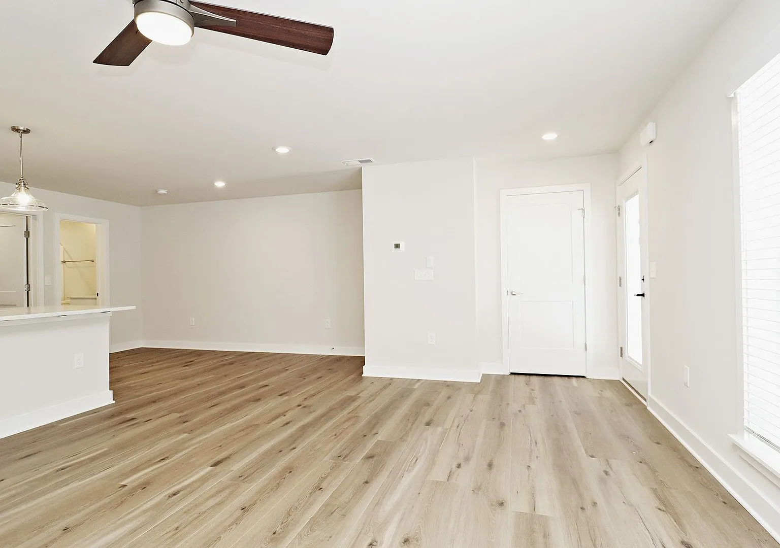 Move-in Ready, Dog-Friendly Galaxie Farm Apartment — Photo 4