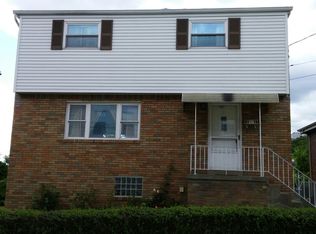 2115 Saint Leo St, Pittsburgh, PA