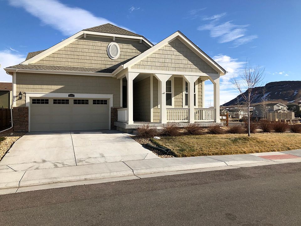 Beautiful home with views out every window!! Surrounded by open space, this home has the best views in the neighborhood!