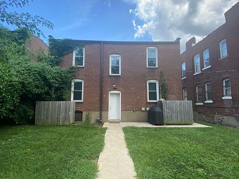 4217 Blaine Ave — Photo 4