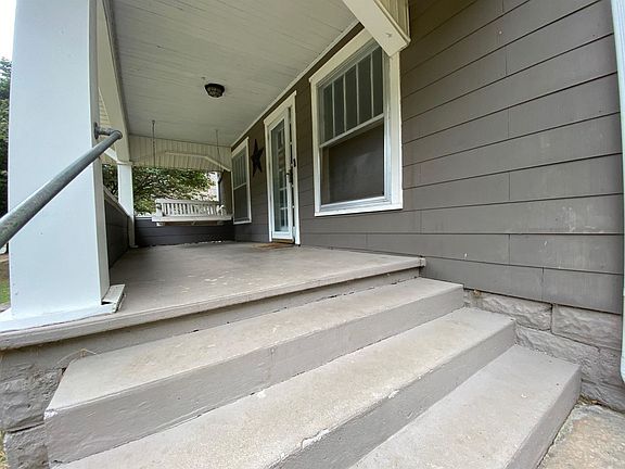3rd image of 414 N 2nd St