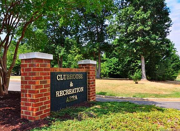 5th image of 4478 Eaglebrook Dr