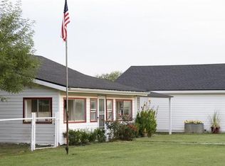 896 N Vicha Rd, Axtell, TX 76624