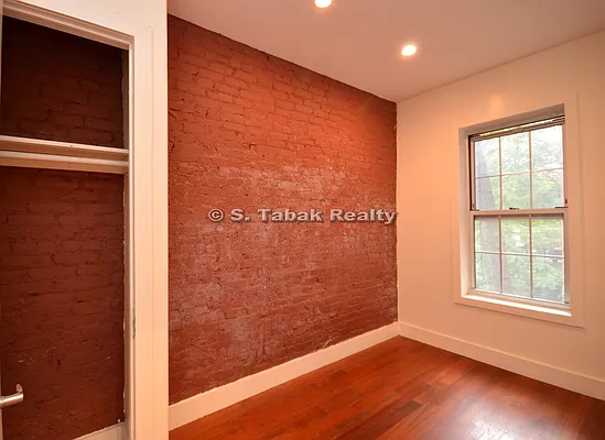 Rented by Steven C Bohbot, LREB | media 72