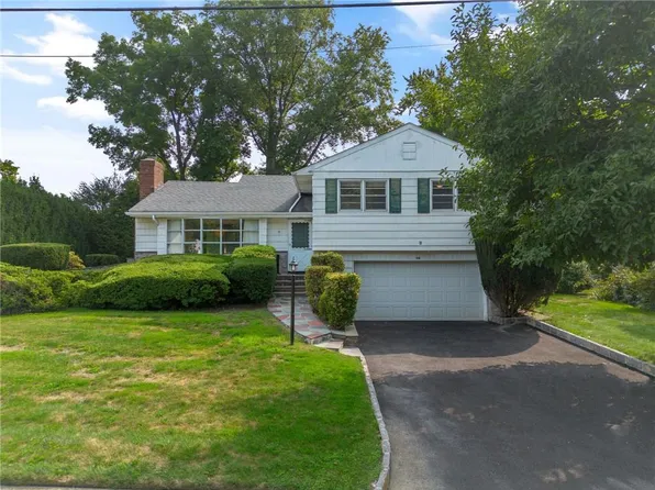 19 Iselin Drive, New Rochelle, NY 10804