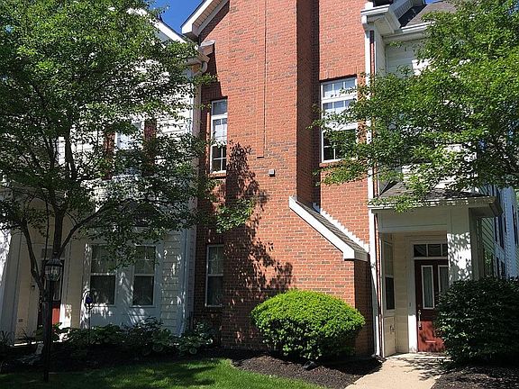 2nd image of 7601B Mansion Cir