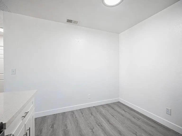 921 Snug Harbor St — Photo 14