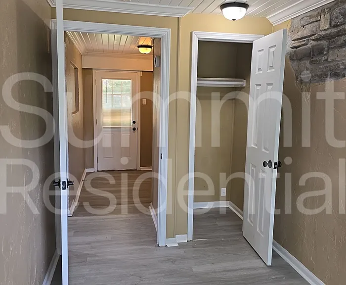 2500 NE 46th St — Photo 13