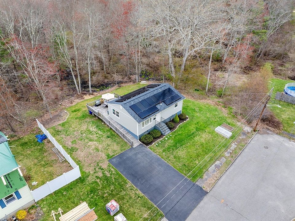 1st image of 102 Brookside Rd