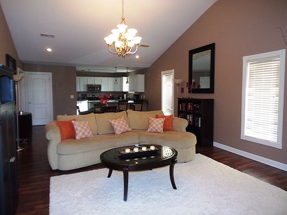 2nd image of 265 Dove Cir