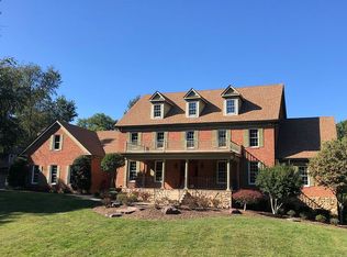 157 Homewood Dr, Charles Town, WV 25414