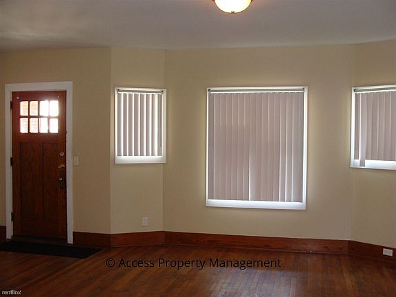 4th image of 2140 Francis Ave SE