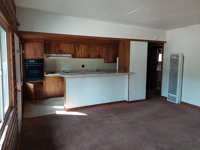2581 Elwood Ave — Photo 12