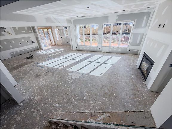 5th image of 3150 Trickum Rd NE