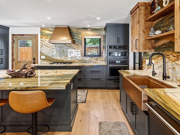Brand-new chef's kitchen _ because Tahoe adventures deserve really good meals, too