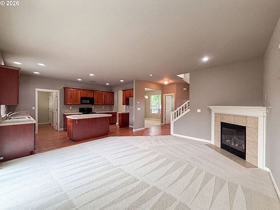 3rd image of 1724 Willowview