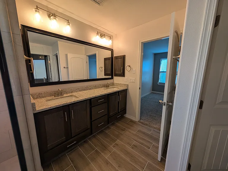 517 La Entrada Cir — Photo 25