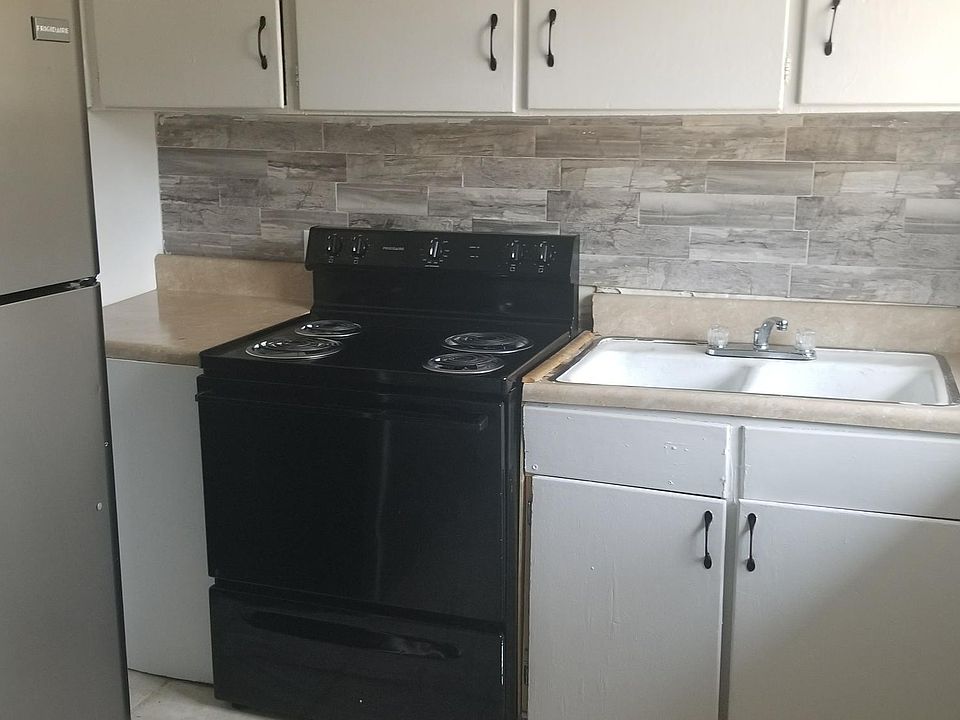 2nd image of 210 Lieber St APT 2