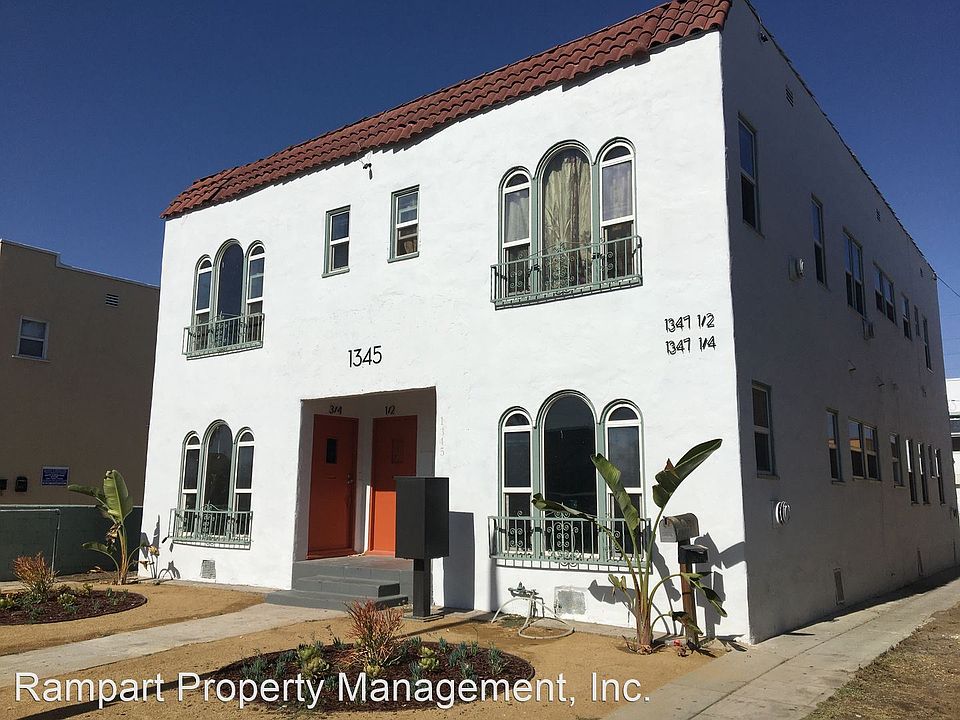 1st image of 1345 3/4 W 38th St