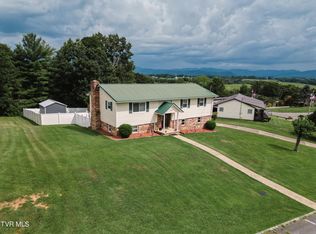450 Sioux Trl, Greeneville, TN 37743