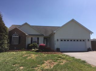 2743 Beckerdite Rd, Sophia, NC 27350