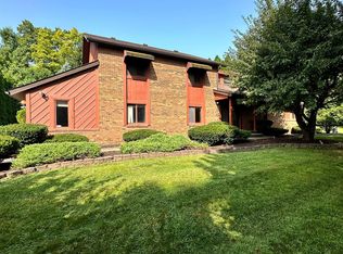 6995 Limerick Ln, Troy, MI