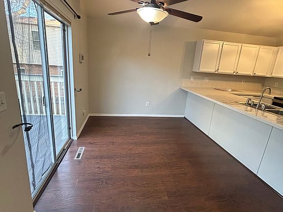 2nd image of 183 Willow Ct S