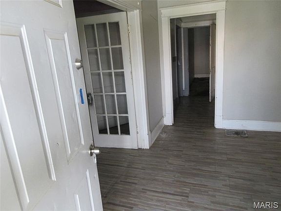 3rd image of 708 Alhambra Ct