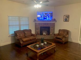 214 Hunt St, Pea Ridge, AR 72751