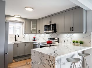 870 Modlin Rd, Pickering, ON L1W 1V7